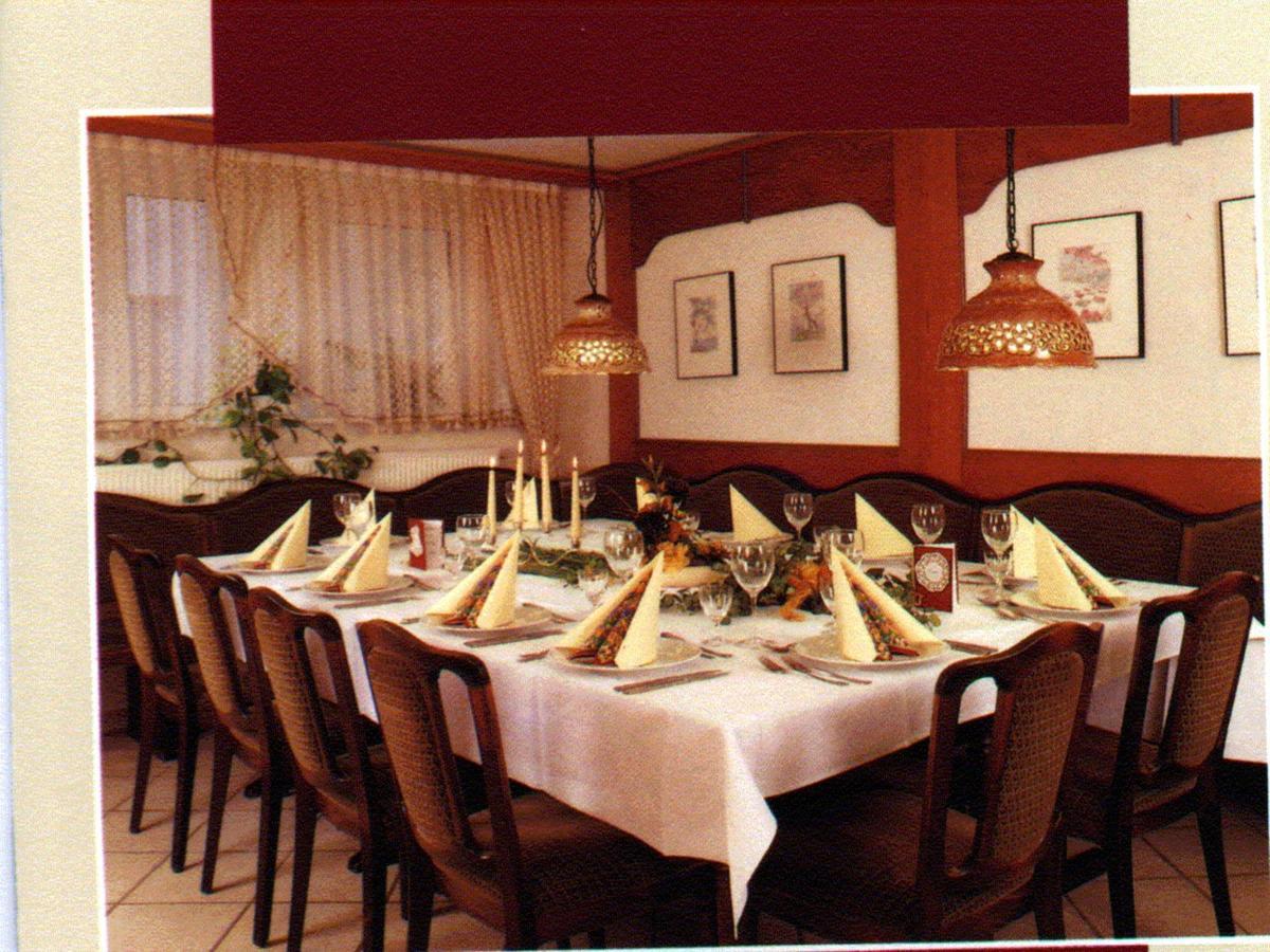Gast- Und Gastehaus Simon Hotel Greifenstein ภายนอก รูปภาพ